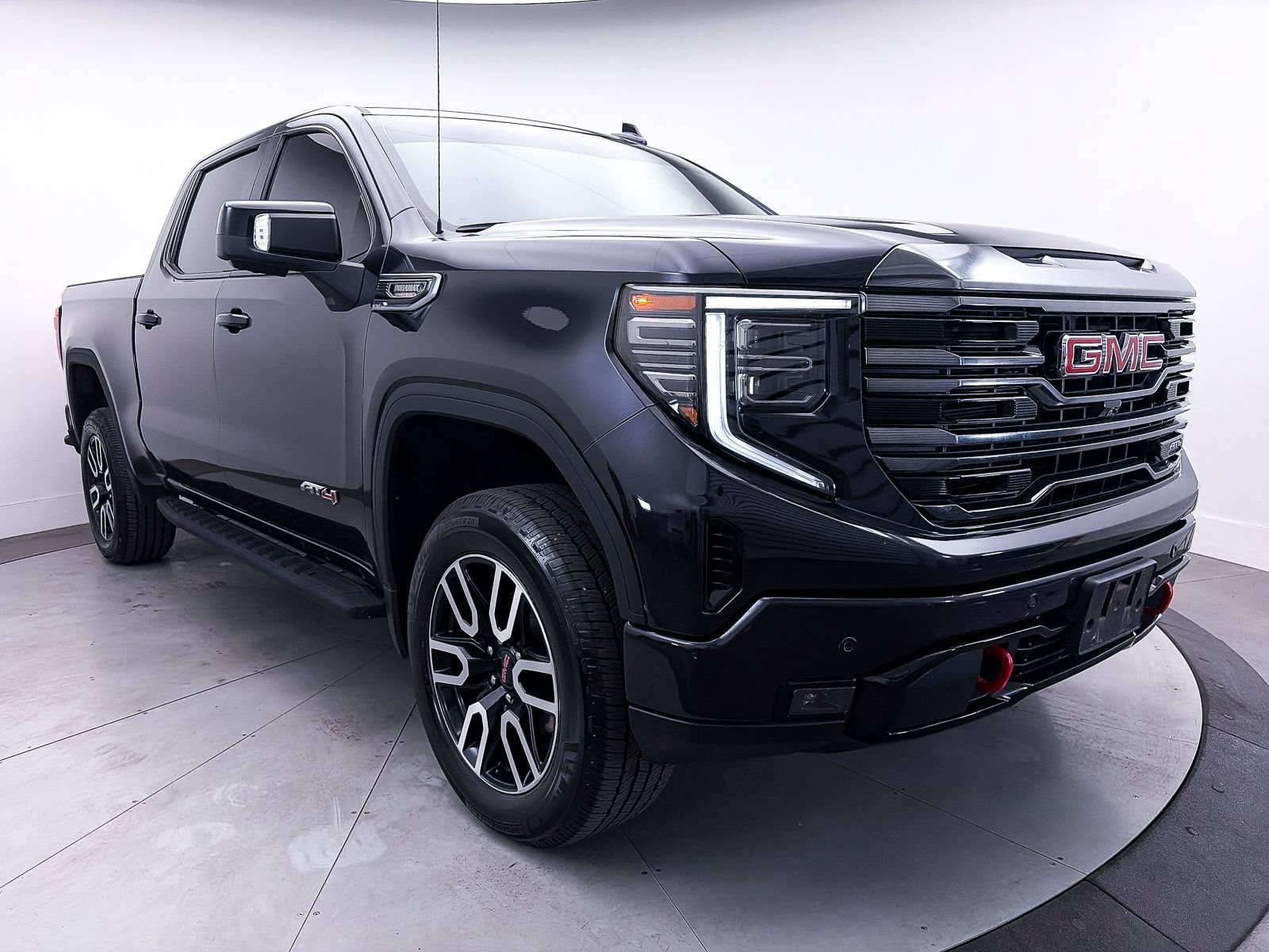 Used 2023 GMC Sierra 1500 AT4 w/ AT4 Premium Package AWD/4WD image 13