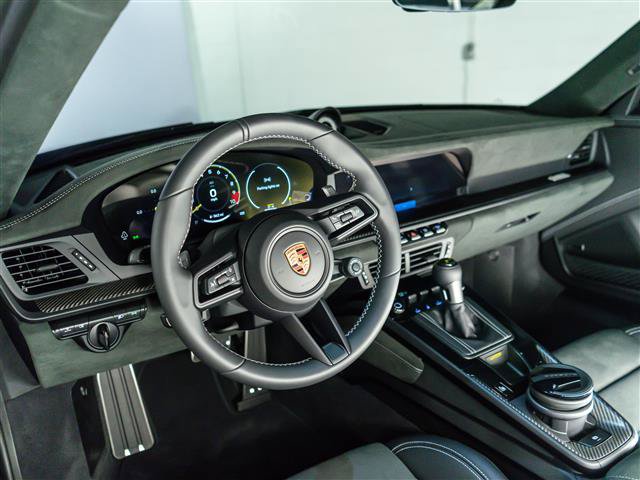 Used 2026 Porsche 911 GT3 RWD image 4