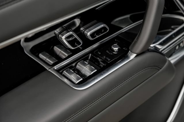 New 2026 Land Rover Range Rover SE AWD/4WD image 56