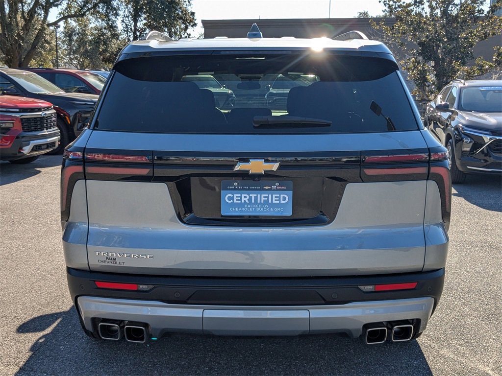 Certified 2025 Chevrolet Traverse LT image 4