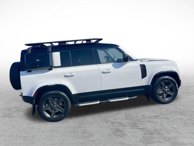 Used 2024 Land Rover Defender 110 X-Dynamic SE AWD/4WD image 7