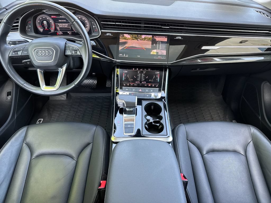 Used 2020 Audi Q8 Premium Plus w/ Premium Plus Package AWD/4WD image 17