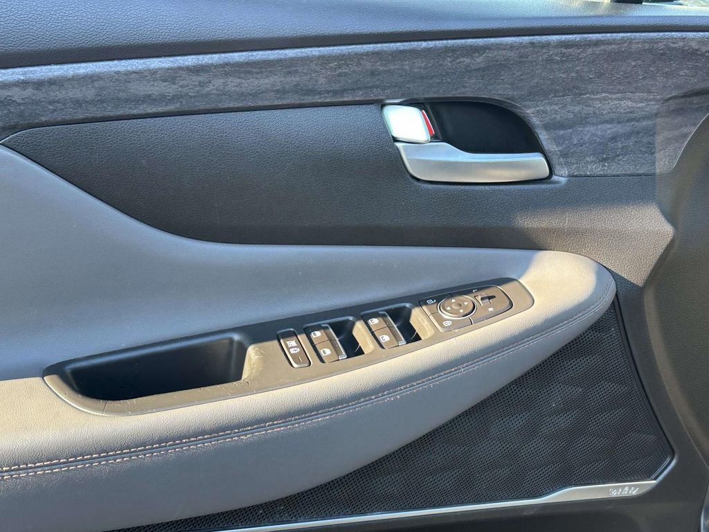 Used 2020 Hyundai Santa Fe SEL image 15