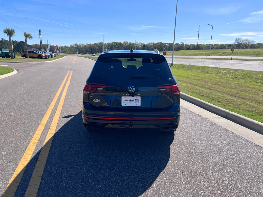 Used 2023 Volkswagen Tiguan SE R-Line image 9