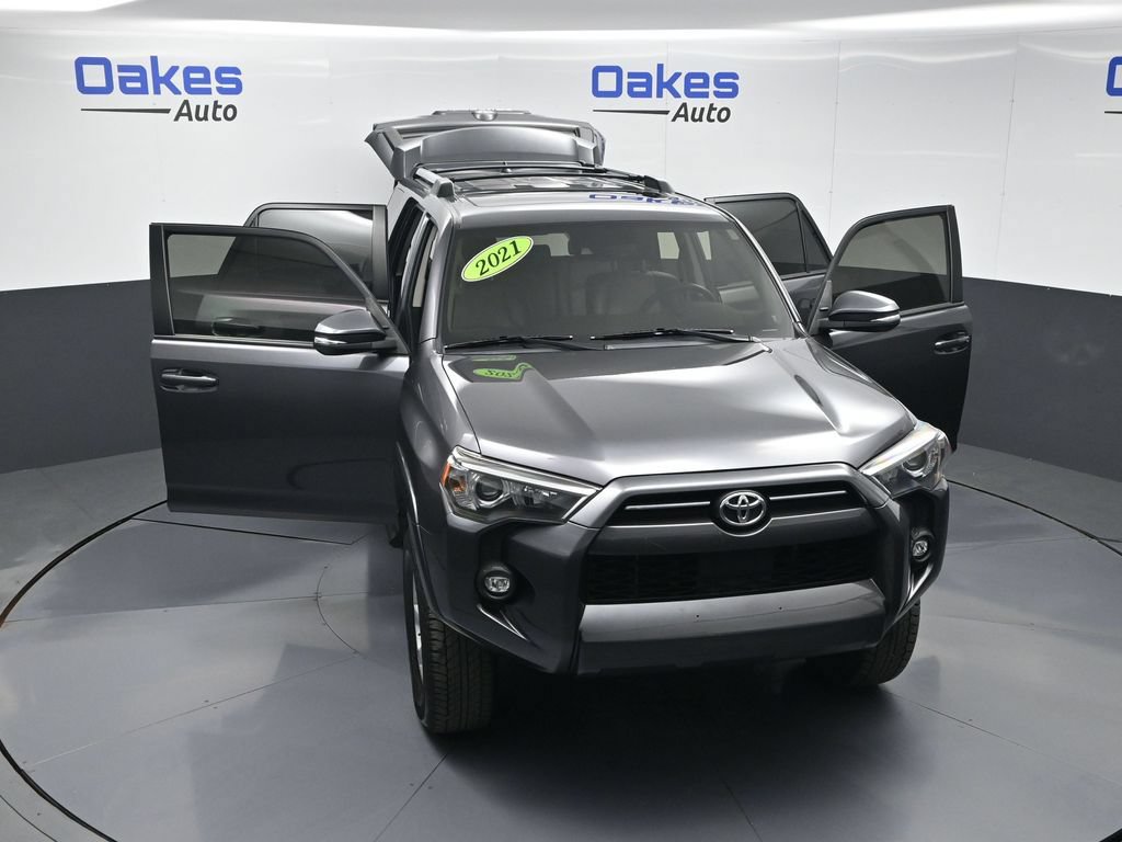 Used 2021 Toyota 4Runner SR5 Premium w/ Moonroof Package AWD/4WD image 61