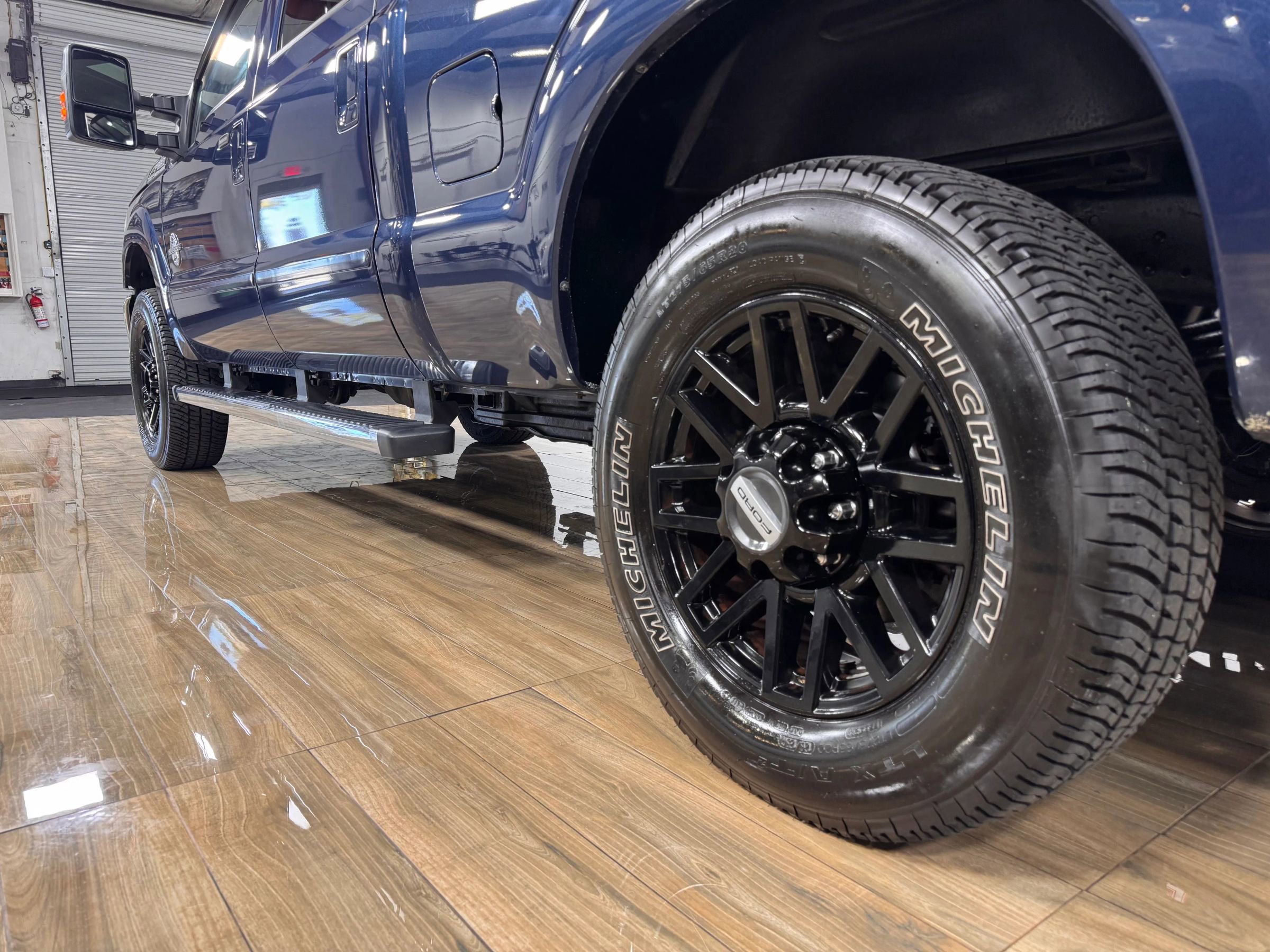 Used 2013 Ford F250 Lariat w/ Lariat Ultimate Pkg AWD/4WD image 10