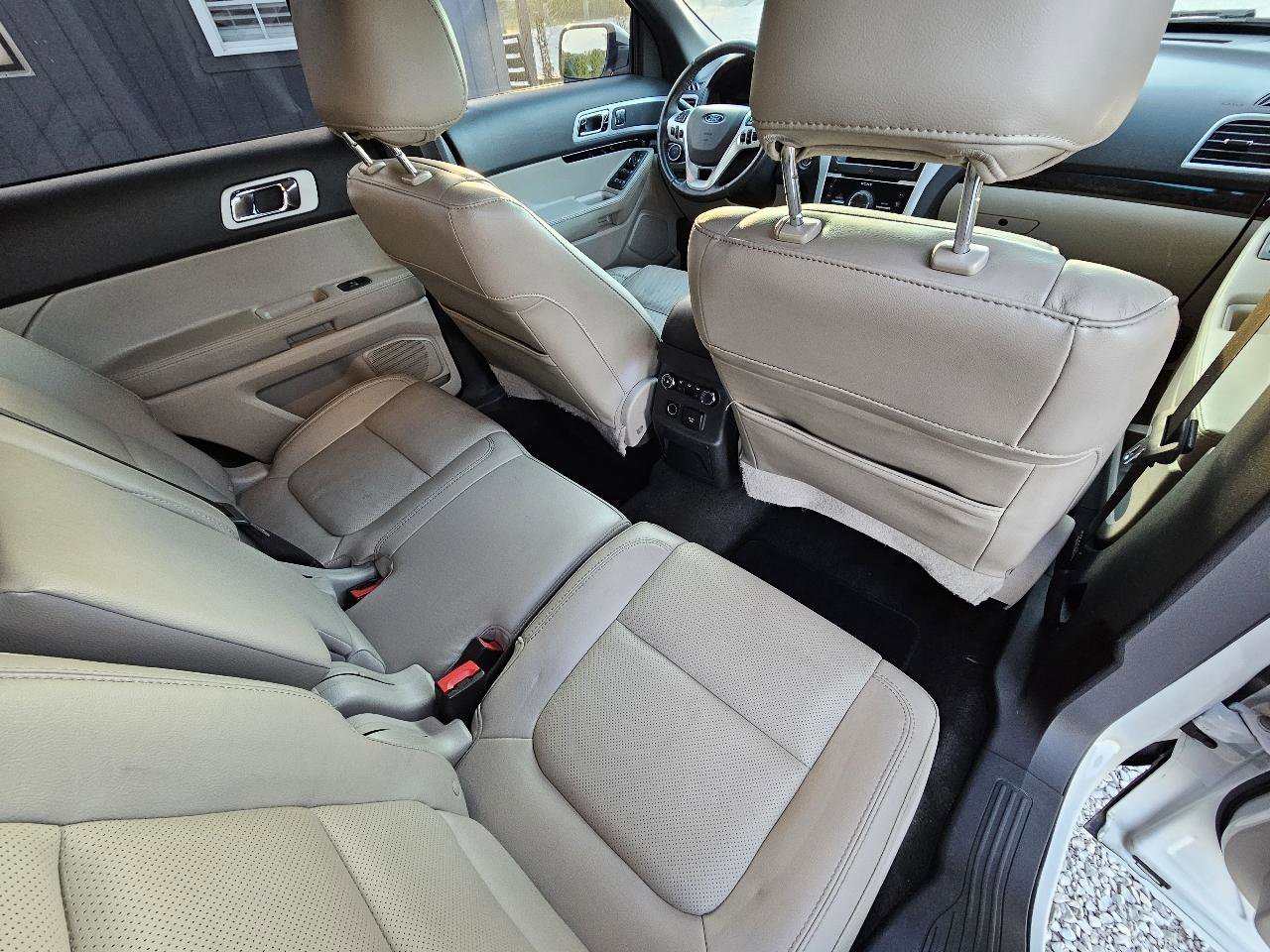 Used 2015 Ford Explorer Limited w/ Equipment Group 302A FWD image 30