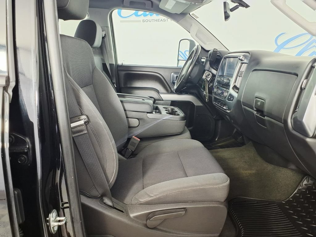 Used 2015 Chevrolet Silverado 2500 LT AWD/4WD image 11