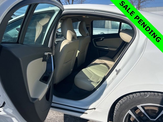 Used 2017 Volvo S60 T5 Dynamic image 15