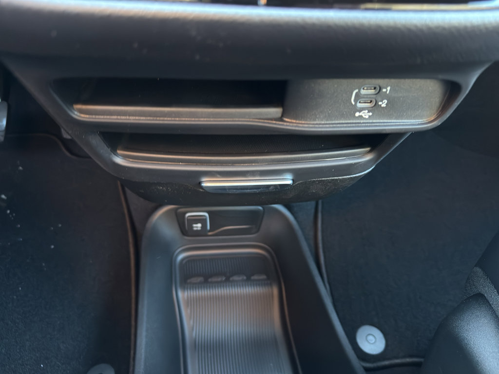 New 2026 Chrysler Voyager LX FWD image 19