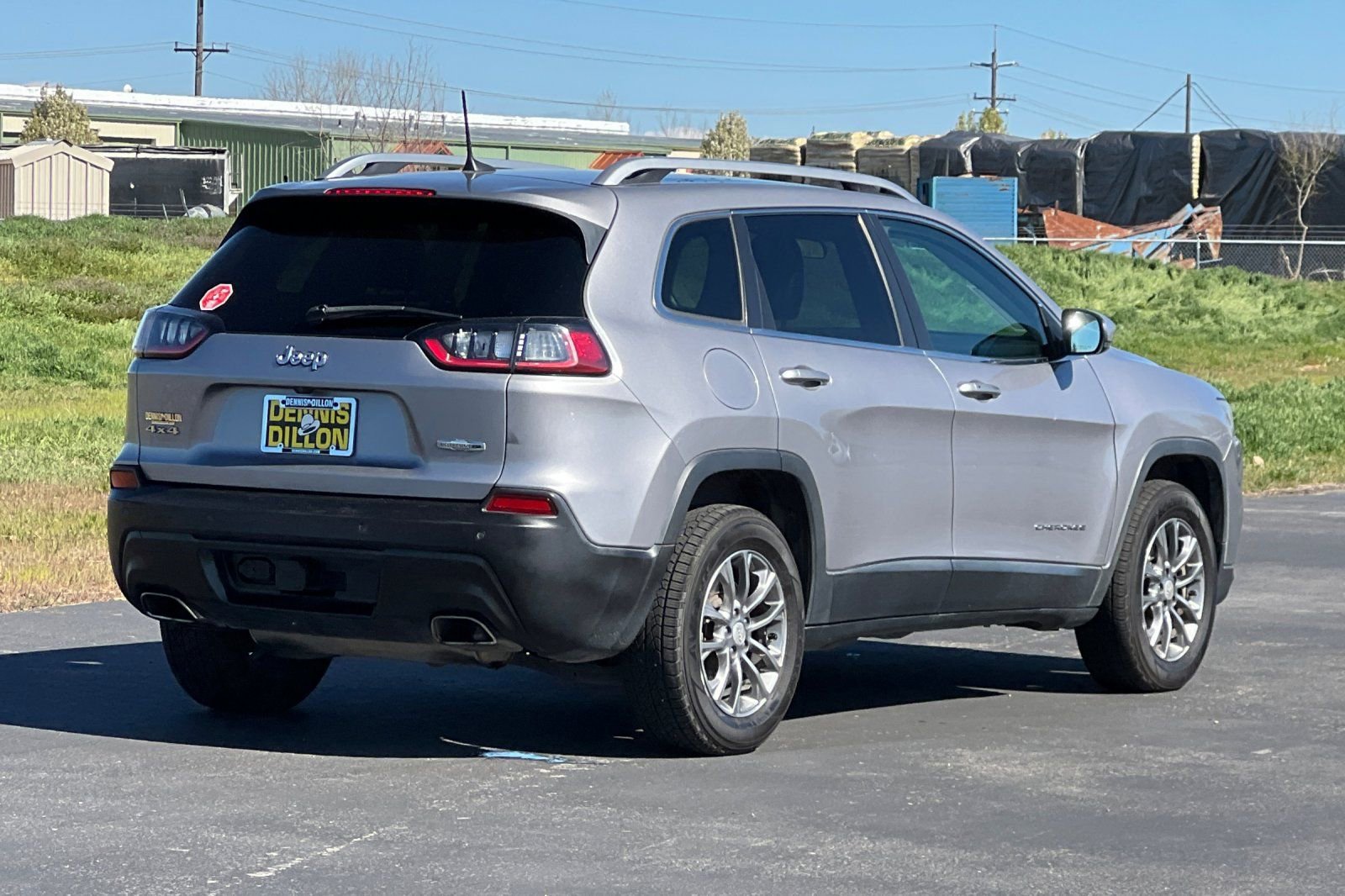 Used 2019 Jeep Cherokee Latitude Plus w/ Cold Weather Group image 4