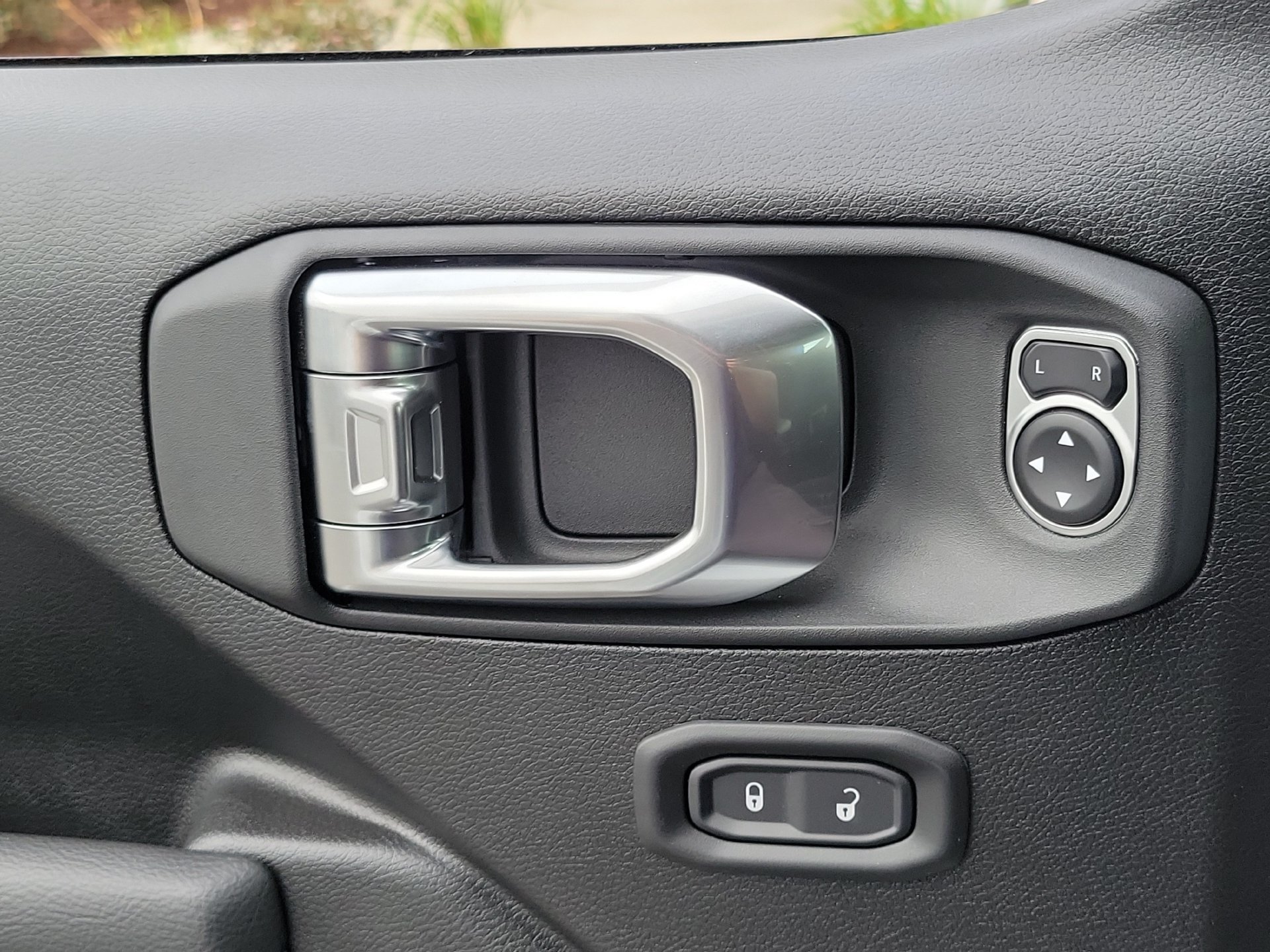 New 2026 Jeep Gladiator Sport AWD/4WD image 12