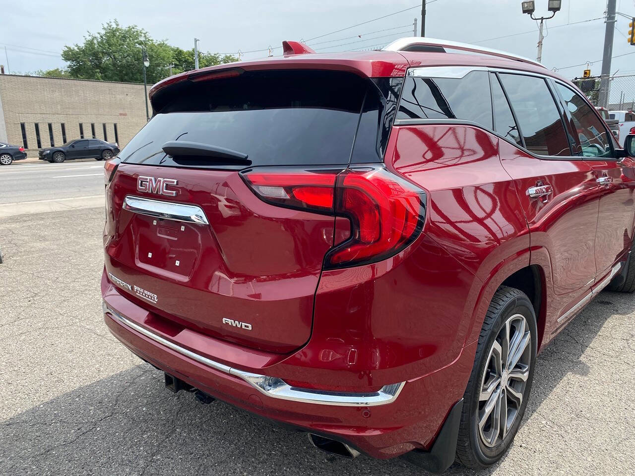 Used 2018 GMC Terrain Denali w/ Driver Alert Package II image 8