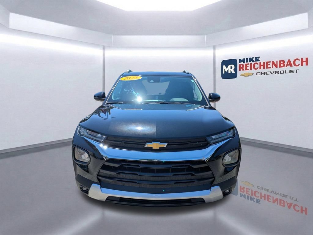 Used 2023 Chevrolet TrailBlazer LT FWD image 9