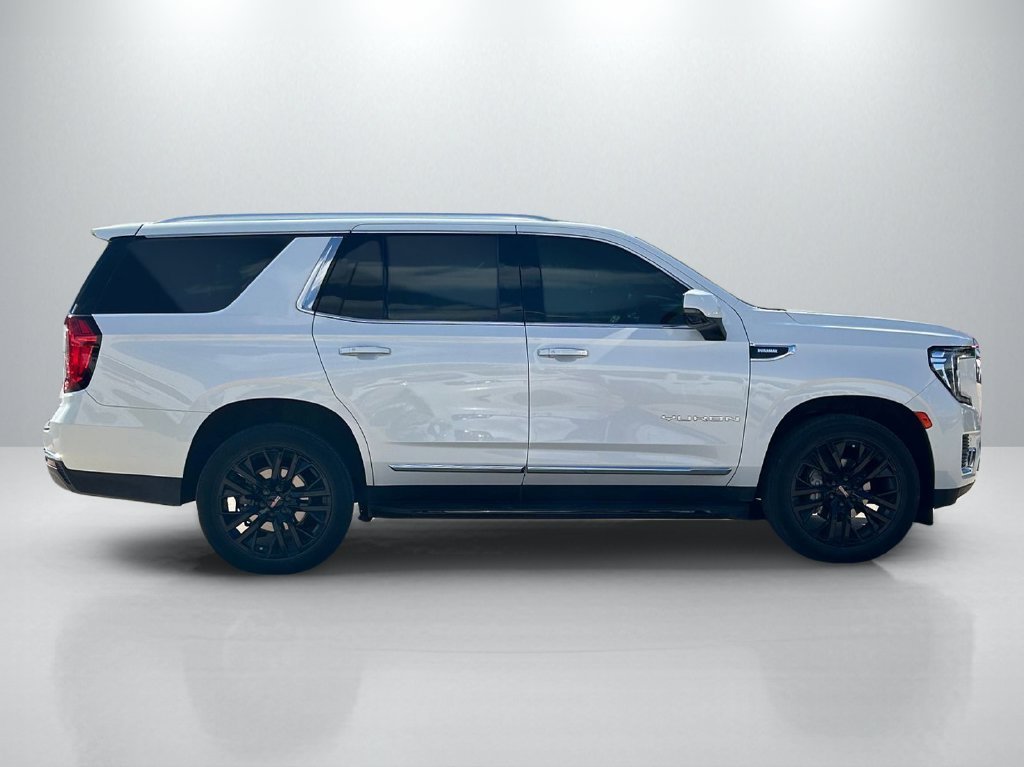 Used 2023 GMC Yukon SLT w/ SLT Premium Package AWD/4WD image 4