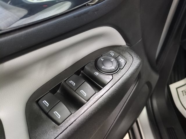 Used 2022 Chevrolet Equinox LS FWD image 21
