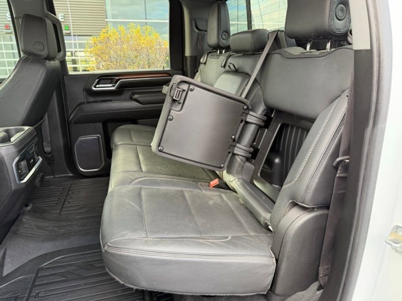 Used 2024 GMC Sierra 3500 Denali w/ Denali Reserve Package image 23