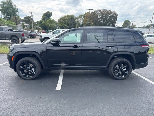 New 2025 Jeep Grand Cherokee L Altitude image 4