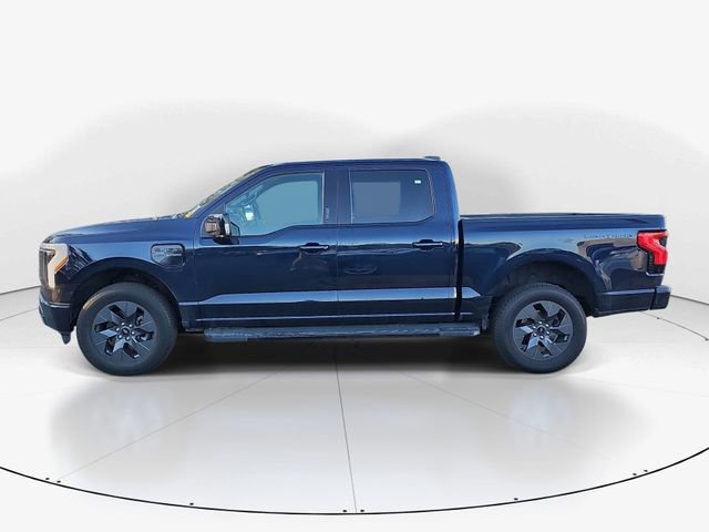 Used 2022 Ford F150 Lightning Lariat image 6