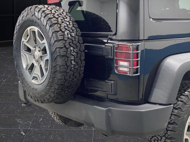 Used 2018 Jeep Wrangler Unlimited Rubicon w/ Cold Weather Group image 32