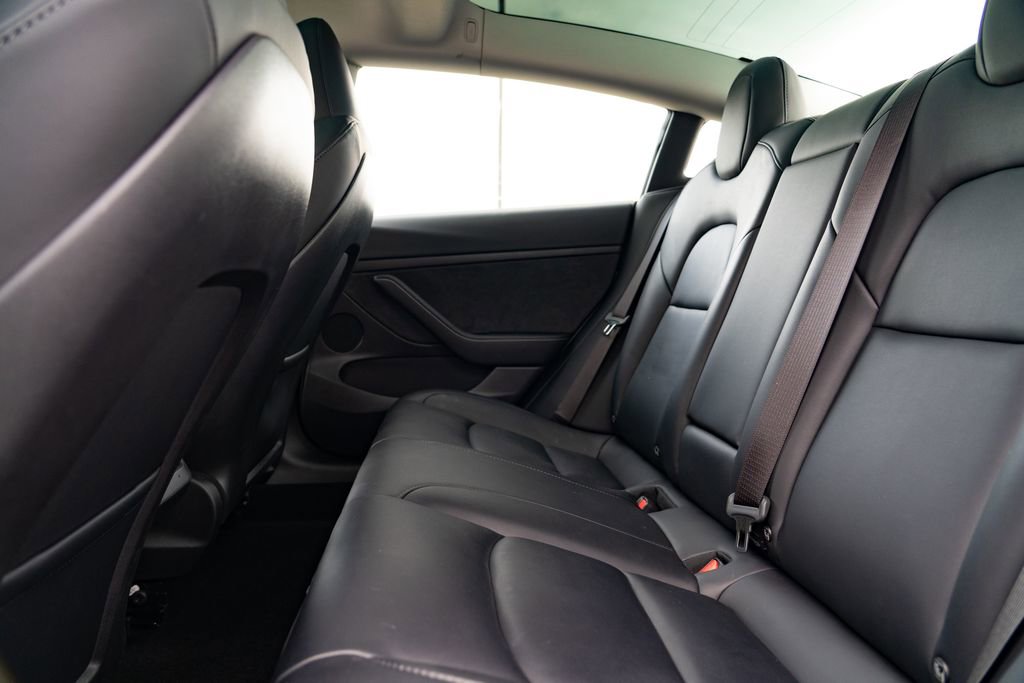 Used 2023 Tesla Model 3 Standard Range image 14