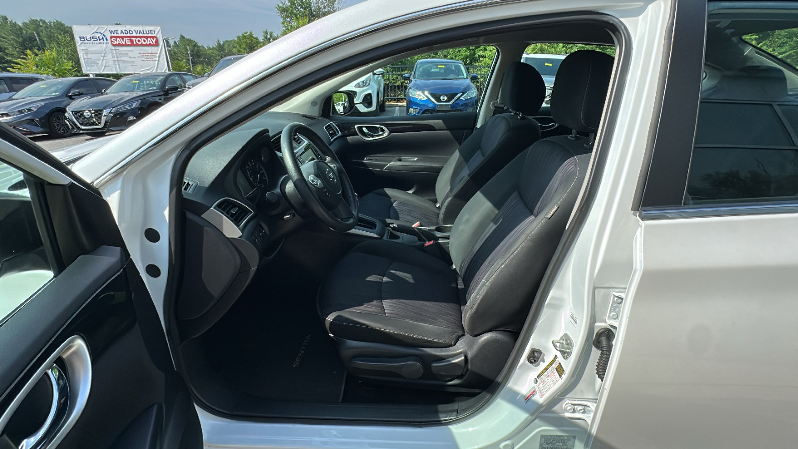 Used 2019 Nissan Sentra SV FWD image 12