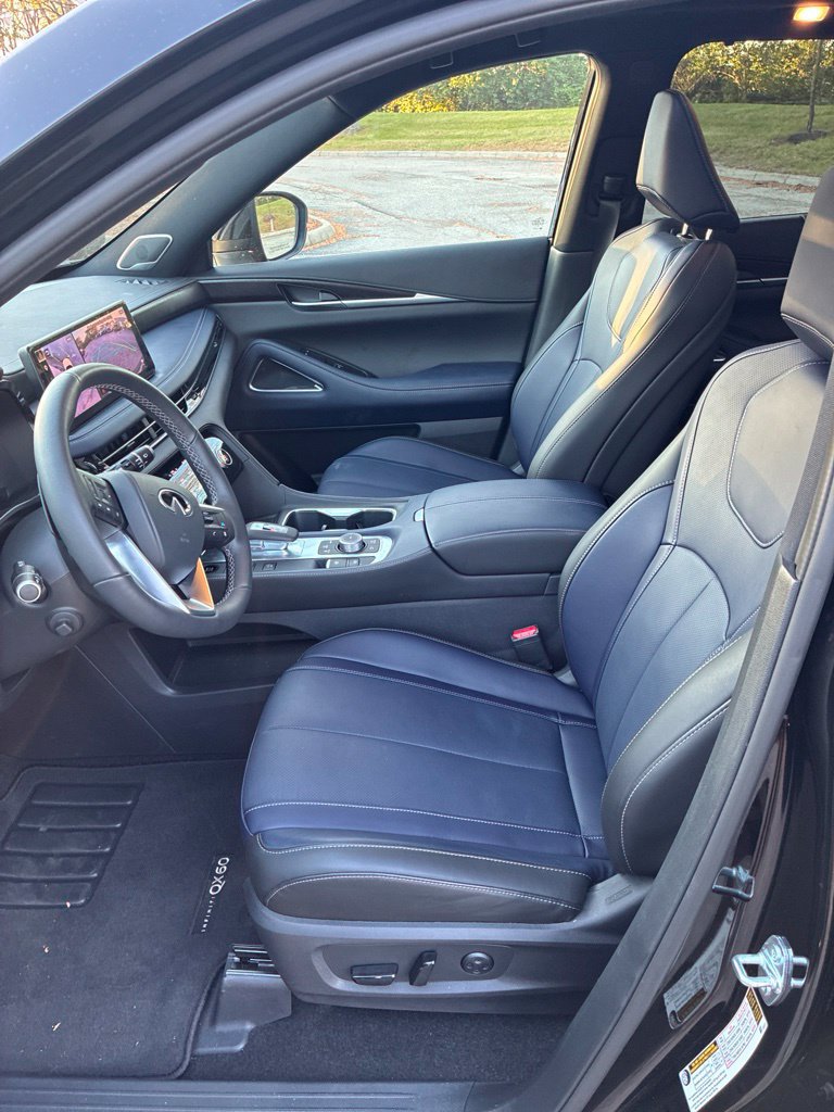 Certified 2026 INFINITI QX60 Sport w/ Dark Cargo Package AWD/4WD image 8