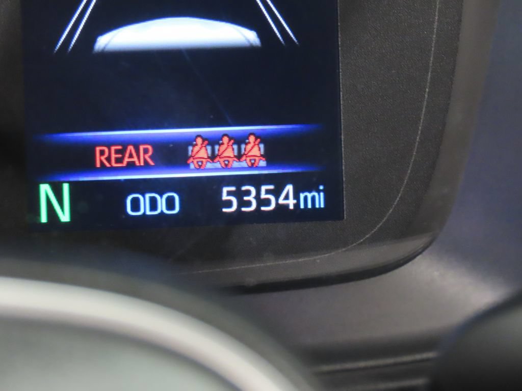 Used 2022 Toyota Corolla Cross LE AWD/4WD image 18