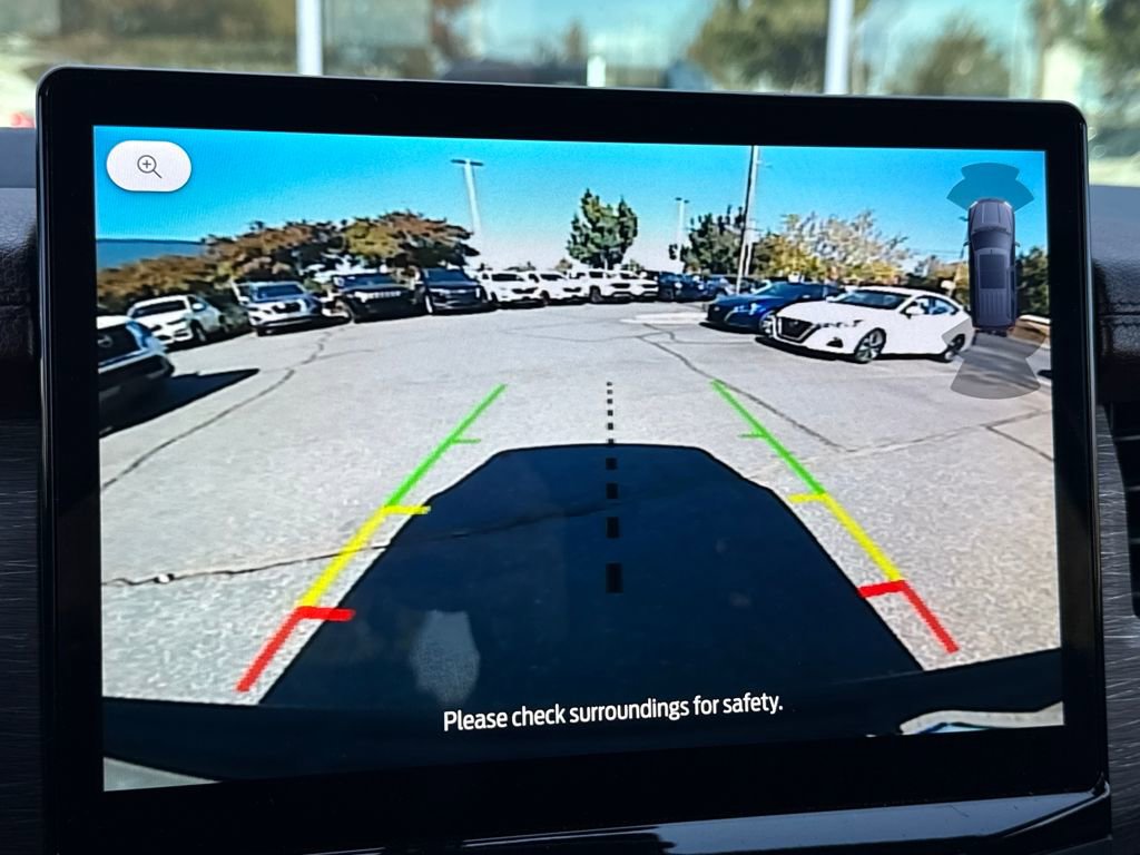 Used 2023 Ford Expedition Limited image 20