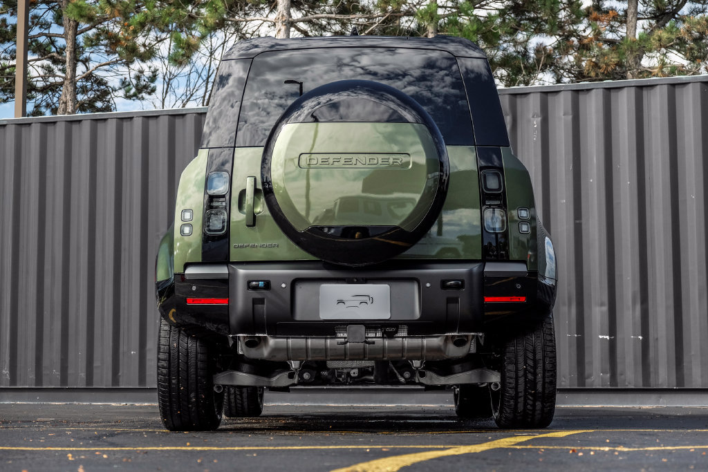 New 2026 Land Rover Defender 110 X-Dynamic SE AWD/4WD image 7