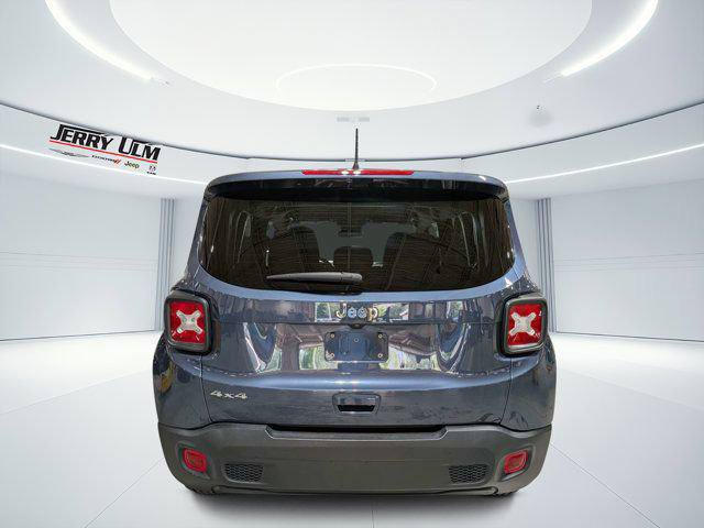 Certified 2023 Jeep Renegade Latitude AWD/4WD image 4