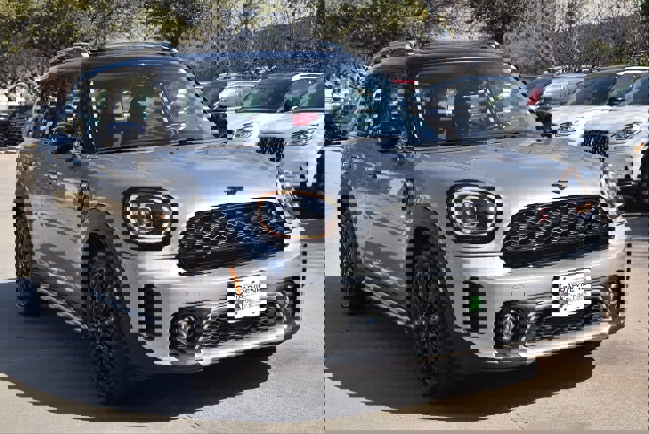 Used 2024 MINI Cooper Countryman S w/ Premium Package image 4