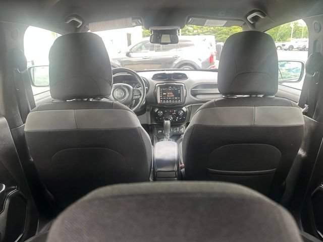Used 2022 Jeep Renegade Altitude w/ Convenience Group AWD/4WD image 15