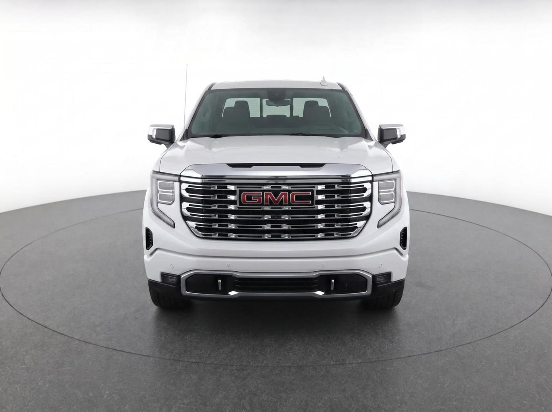 Used 2023 GMC Sierra 1500 Denali AWD/4WD image 2