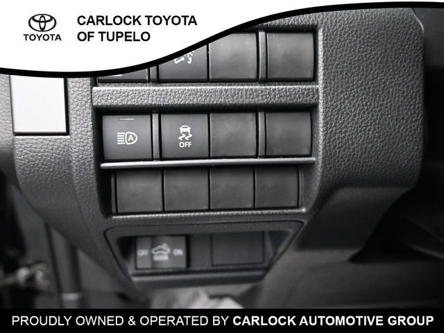 Used 2025 Toyota Tacoma SR5 AWD/4WD image 18