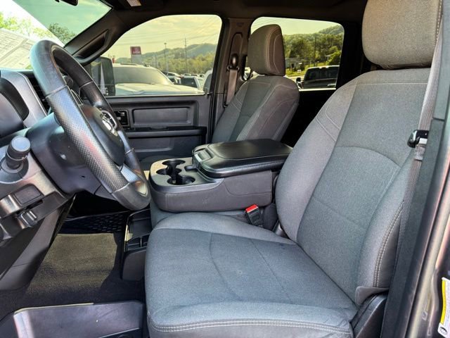 Used 2024 RAM 2500 Tradesman w/ Chrome Appearance Group AWD/4WD image 10