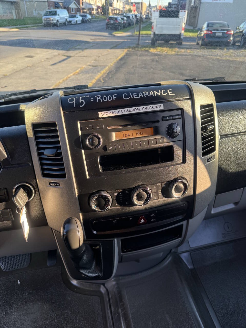 Used 2007 Dodge Sprinter 2500 w/ Cooling Group RWD image 16