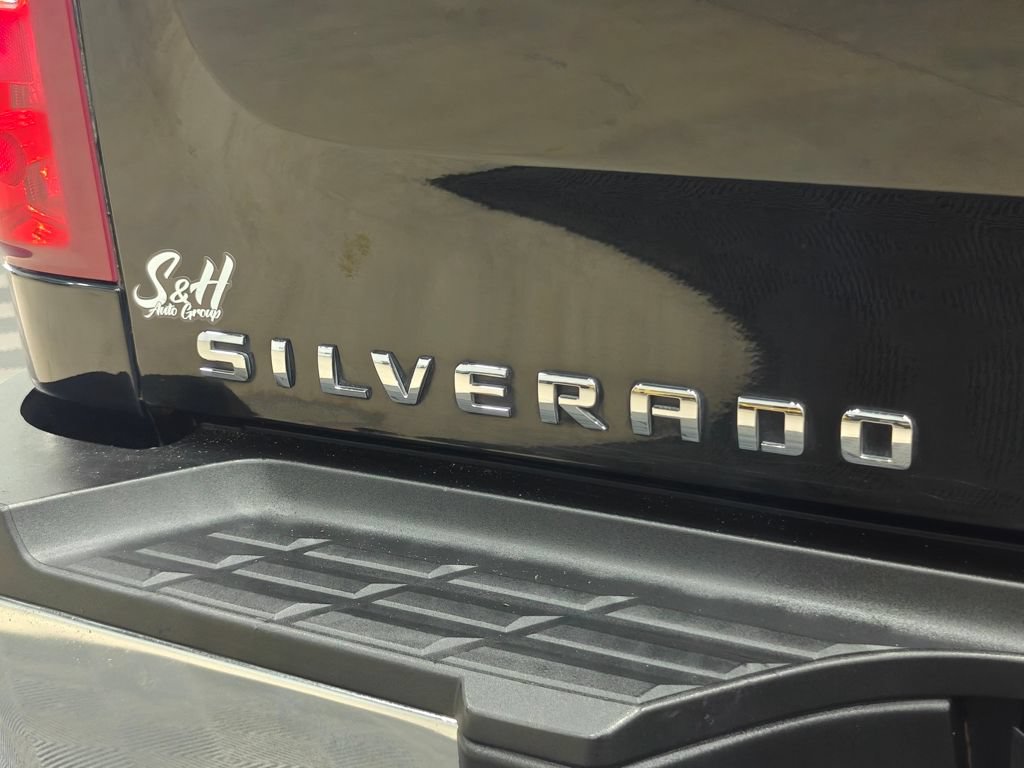 Used 2011 Chevrolet Silverado 2500 LT w/ Snow Plow Prep Package AWD/4WD image 33