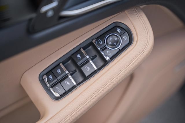 Used 2021 Porsche Macan AWD/4WD image 42