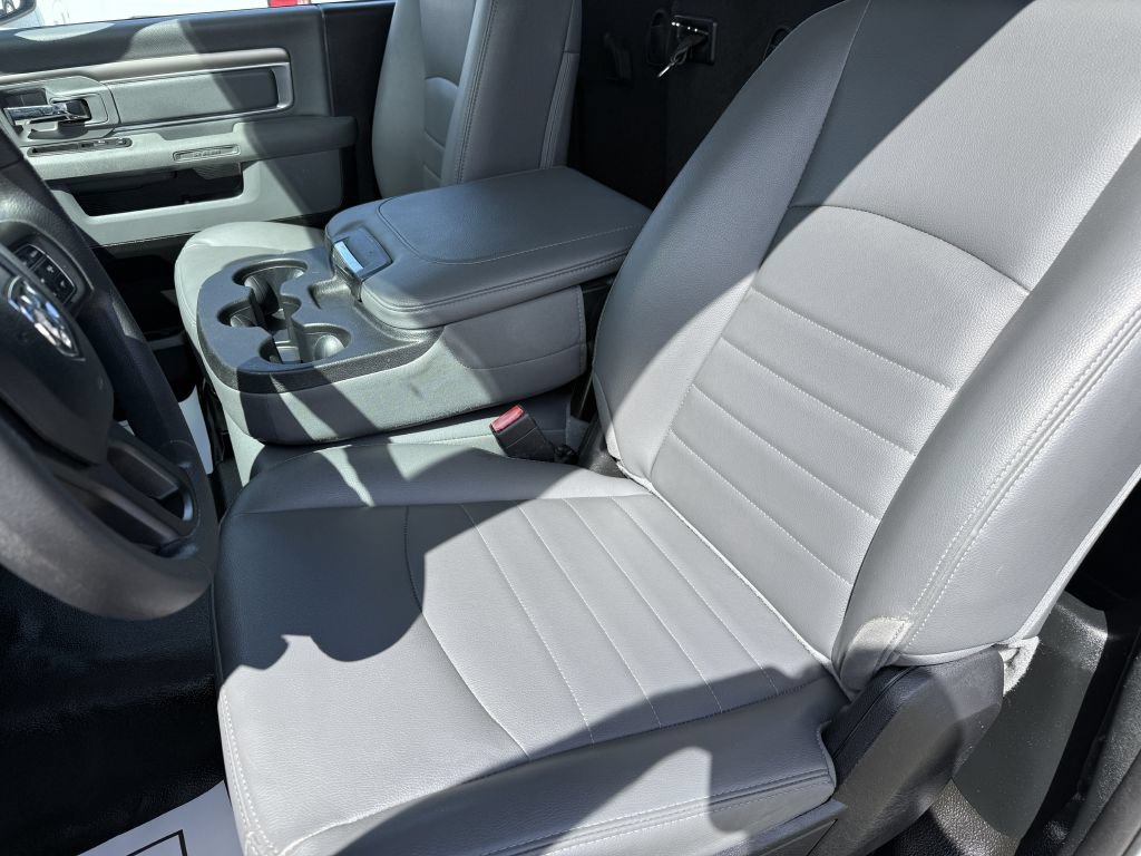 Used 2018 RAM 1500 Express RWD image 12