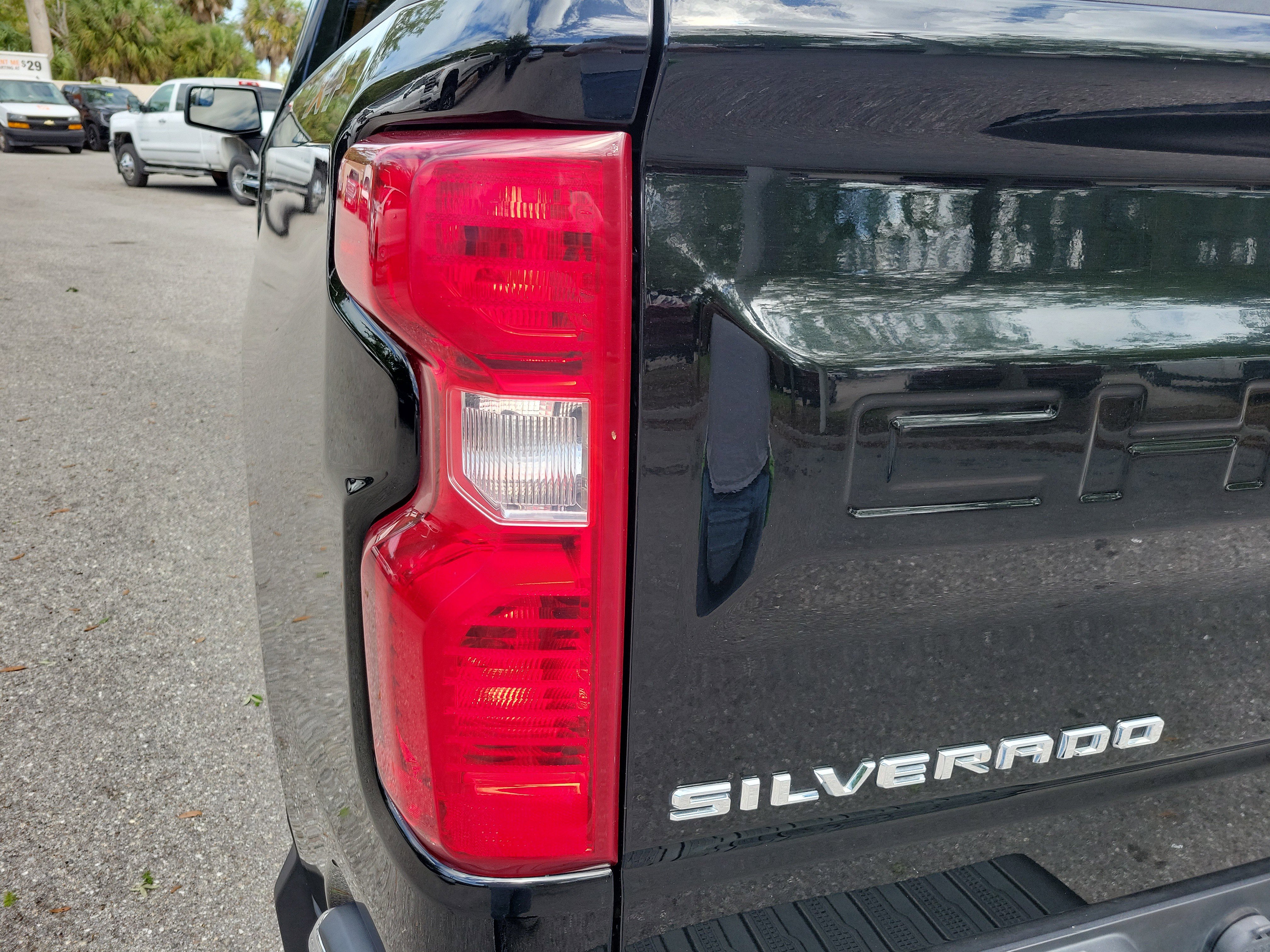 Certified 2021 Chevrolet Silverado 1500 LT w/ All Star Edition Plus image 10