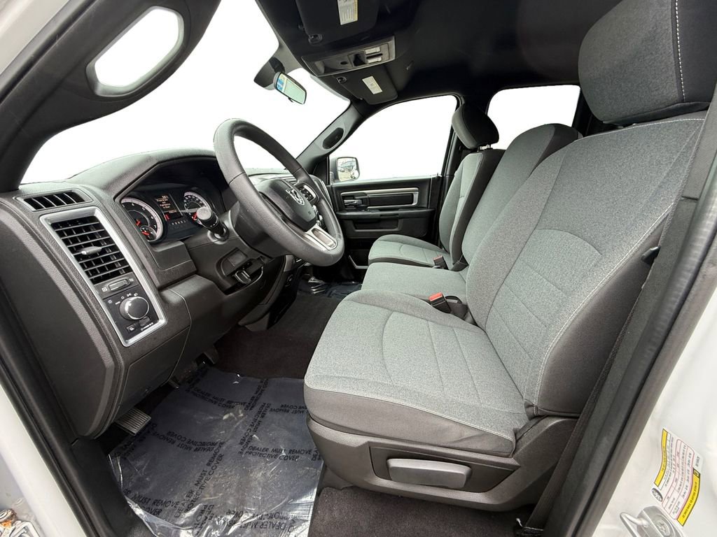 Used 2022 RAM 1500 Classic Warlock w/ Technology Package I image 9