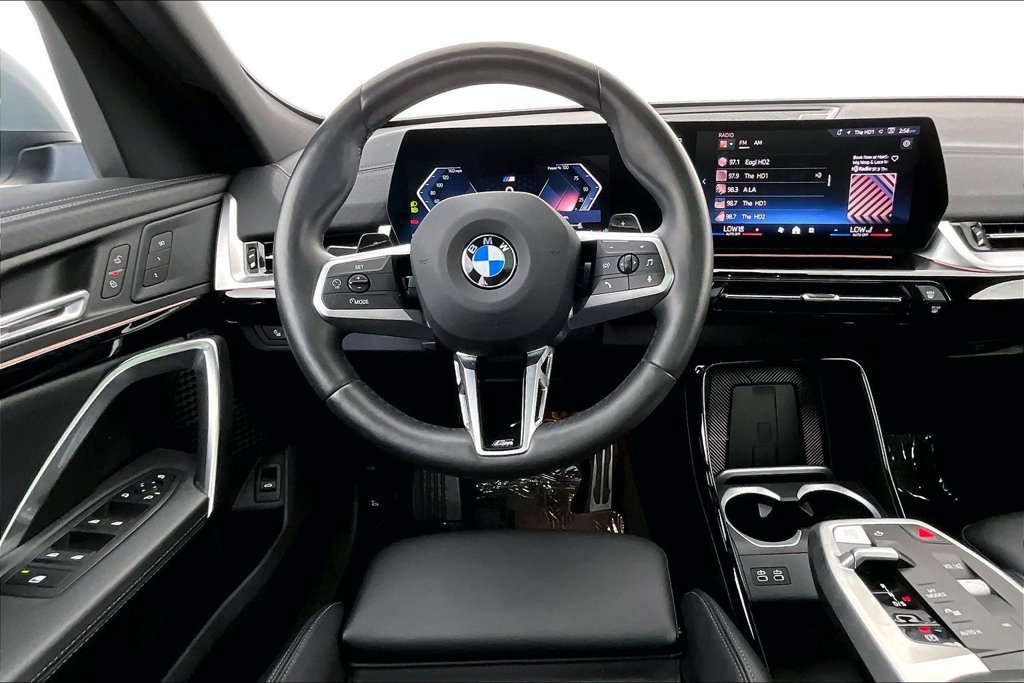 Used 2025 BMW X2 xDrive28i AWD/4WD image 6