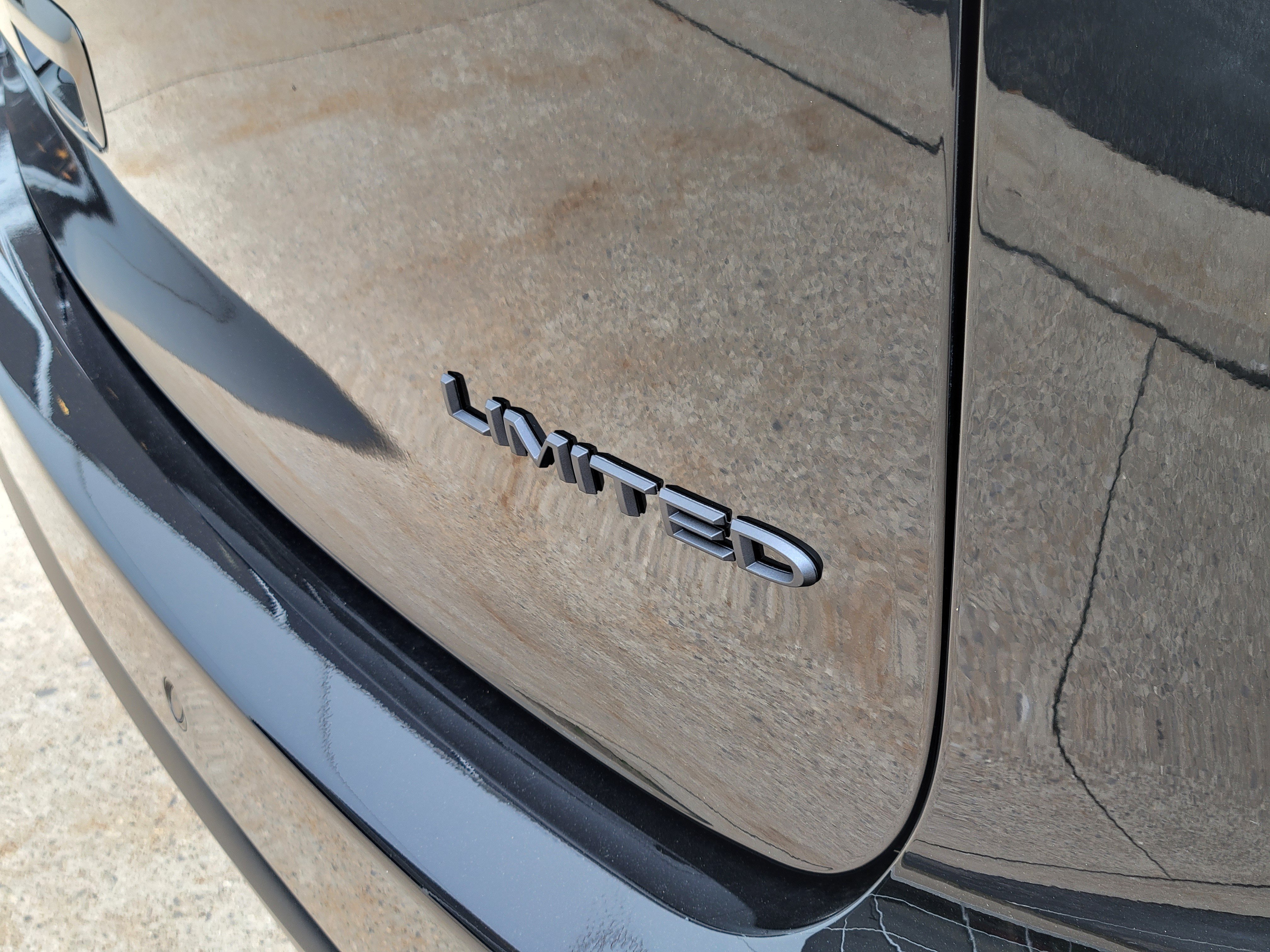New 2027 Chrysler Pacifica Limited FWD image 25