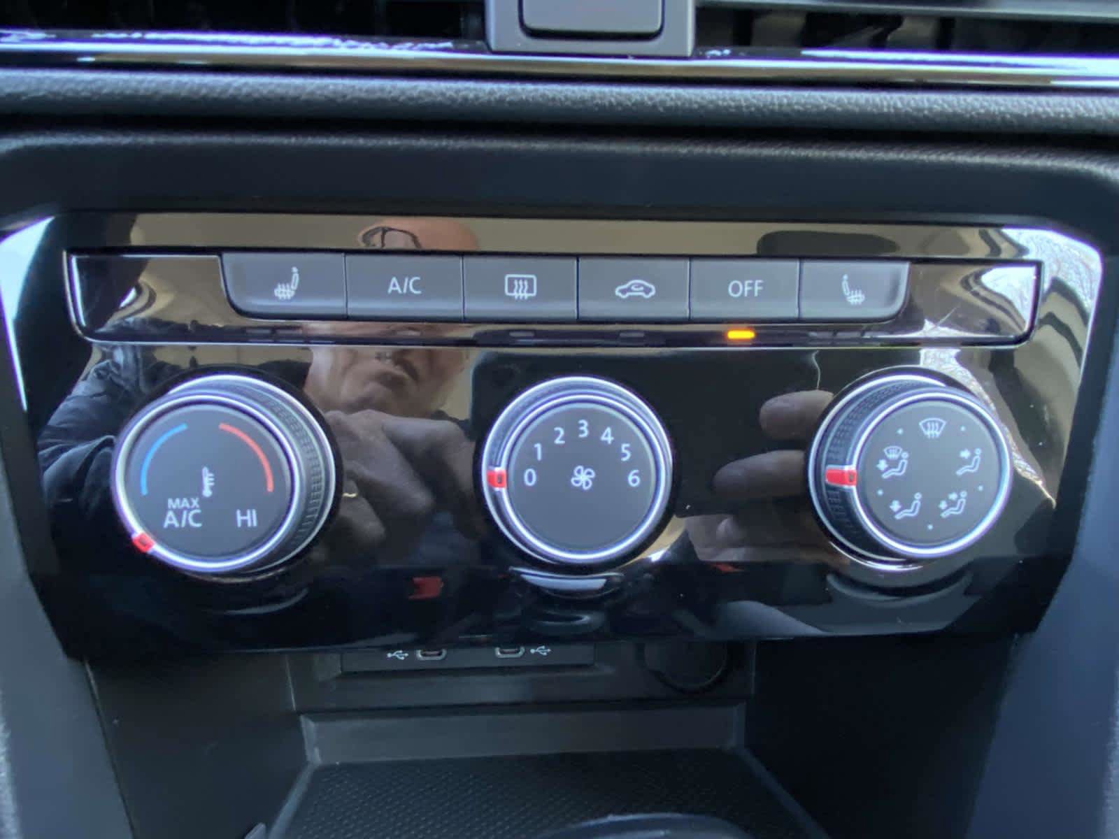Certified 2024 Volkswagen Taos S AWD/4WD image 17