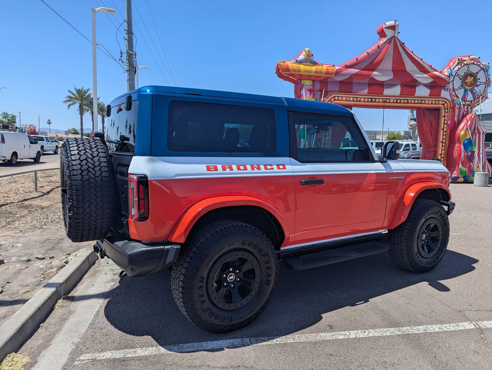 Certified 2025 Ford Bronco Stroppe Edition AWD/4WD image 5