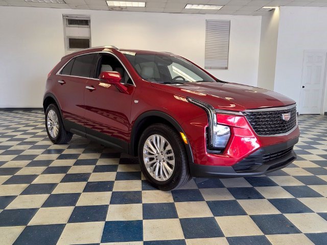 Certified 2024 Cadillac XT4 Luxury w/ Cold Weather Package