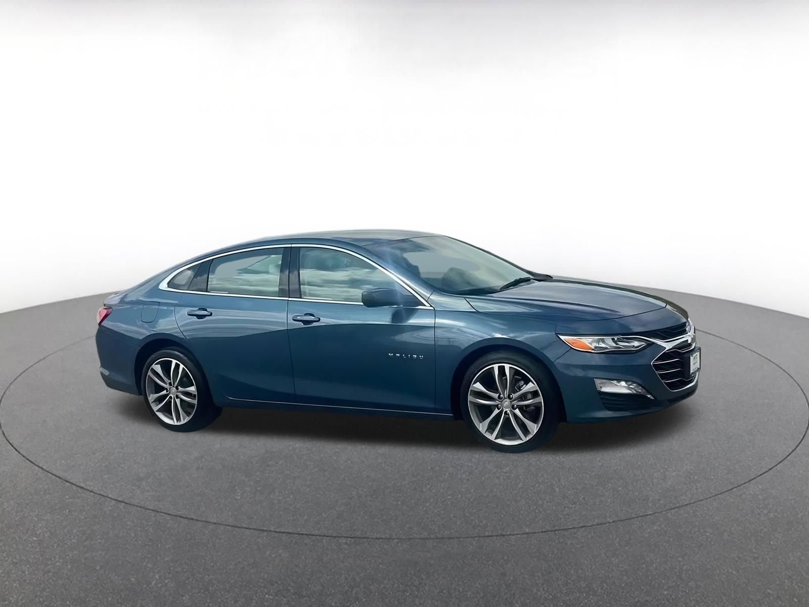 Used 2024 Chevrolet Malibu LT video 2