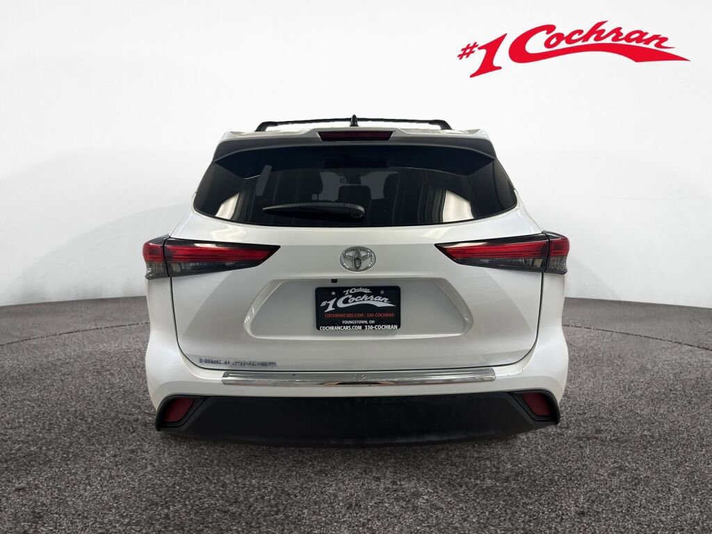 Used 2023 Toyota Highlander L FWD image 21