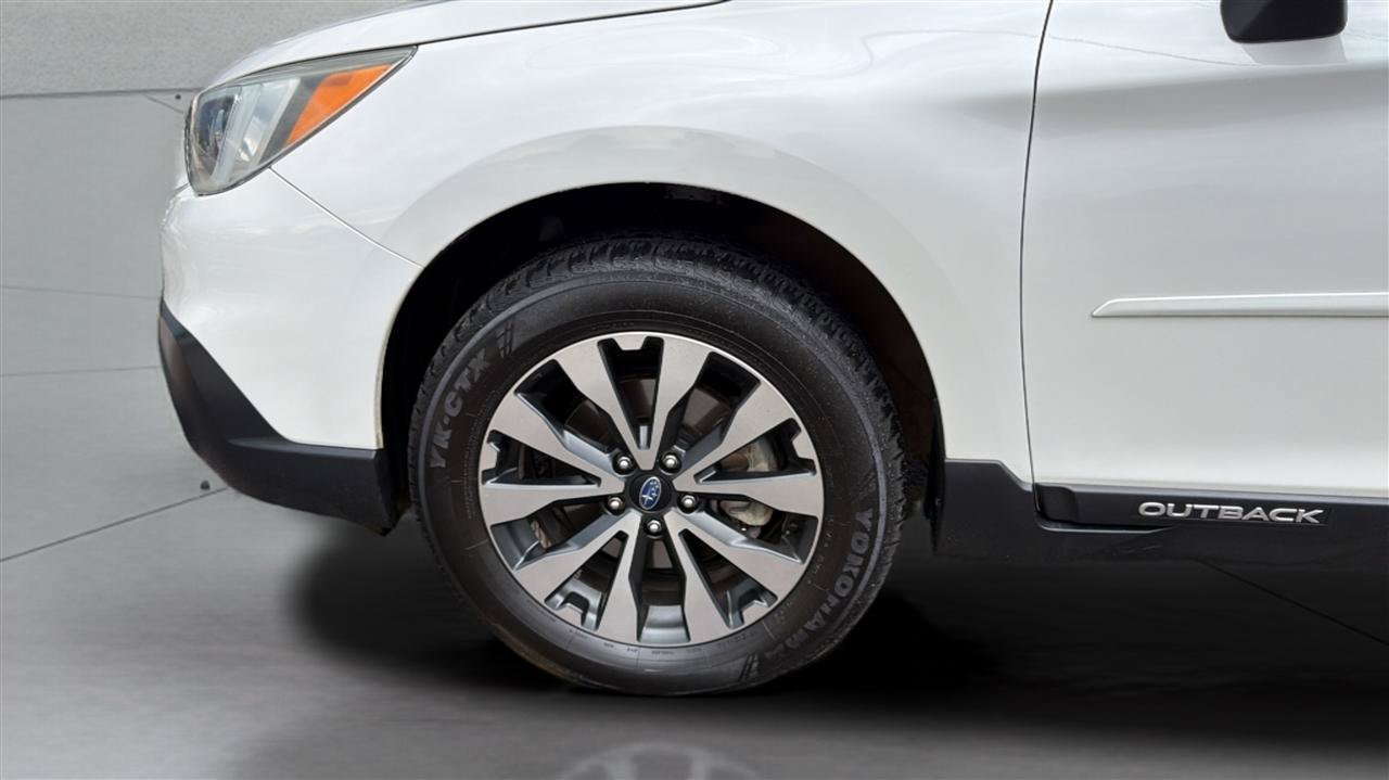 Used 2015 Subaru Outback 2.5i Limited AWD/4WD image 32